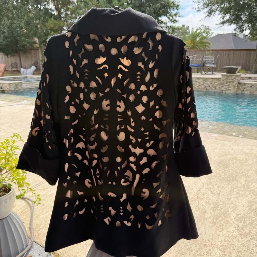 Ryu Fall Lite Stylish Coat Black & Cream Color - Picture 11 of 12